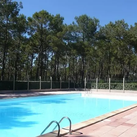 Casa vacanze Maison Avec Jardinet, Piscine Commune à Océan *