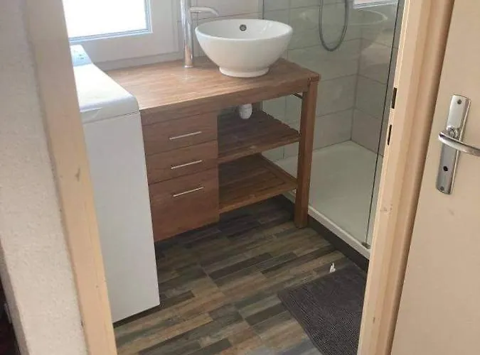 Дом отдыха Maison Avec Jardinet, Piscine Commune A Ocean Лакано