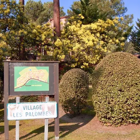 Maison Avec Jardinet, Piscine Commune à Océan Сasa de vacaciones *