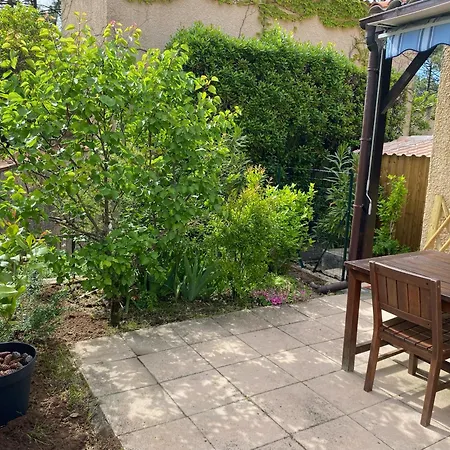 Maison Avec Jardinet, Piscine Commune à Océan Сasa de vacaciones Lacanau
