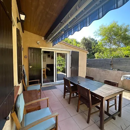 Сasa de vacaciones Maison Avec Jardinet, Piscine Commune à Océan